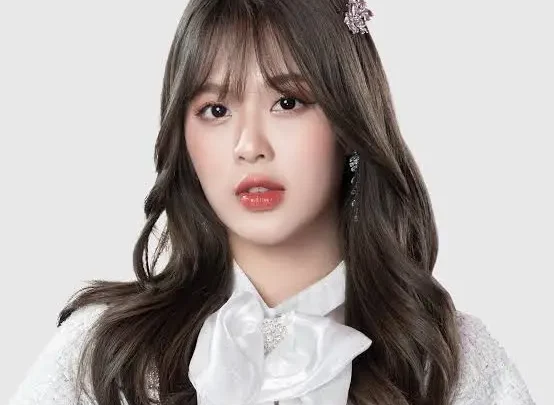 MOBYE Biography: Parents, Movies, Real Name, Height, Ethnicity, Net Worth, Religion, Awards