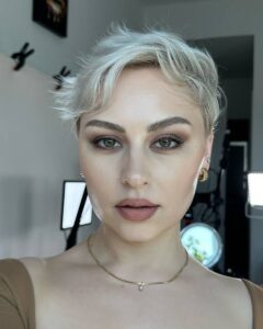 Alexandra Anele