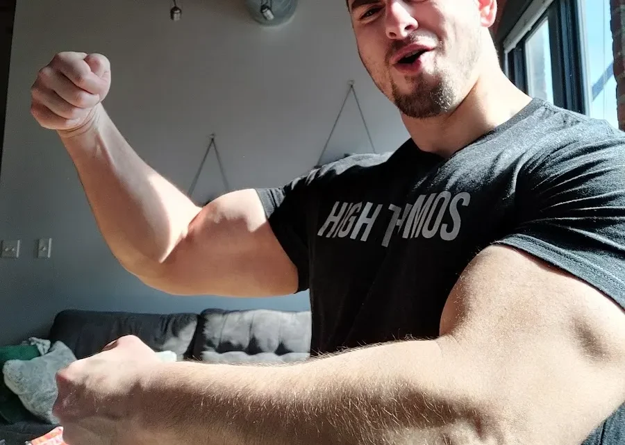 Elisha Long Bio: Age, Net Worth, Height, Parents, Siblings, Career, Partner, YouTube