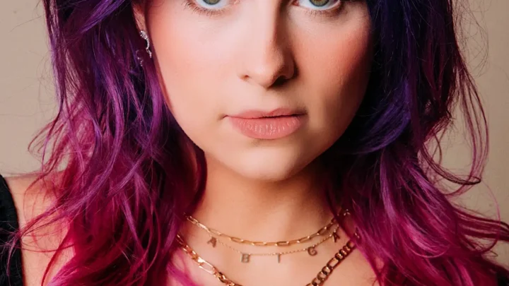 Abigail Barlow Biography: Album, Ethnicity, Parents, Net Worth, Movies, Age, Partner