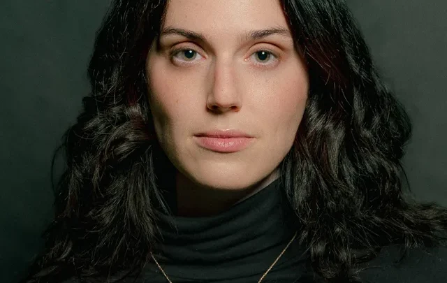 Eva Victor Biography: Books, Ethnicity, Age, Movies, Height, Parents, Net Worth, Awards