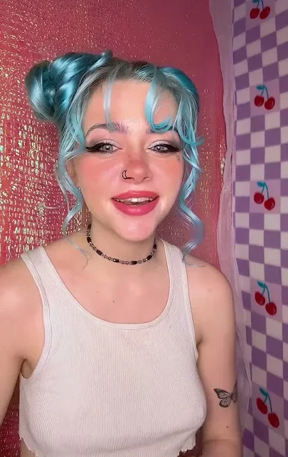 Justine Paradise Biography: Net Worth, Age, Songs, Career, Height, Parents, Siblings, Relationship