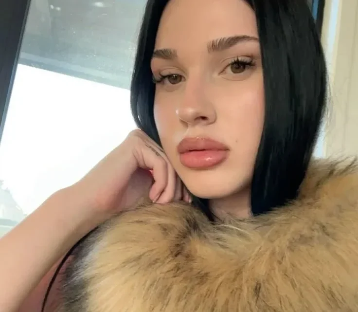 Symone Ryley Biography: Age, Net Worth, Height, Parents, Ex-Boyfriend, Brand, Instagram