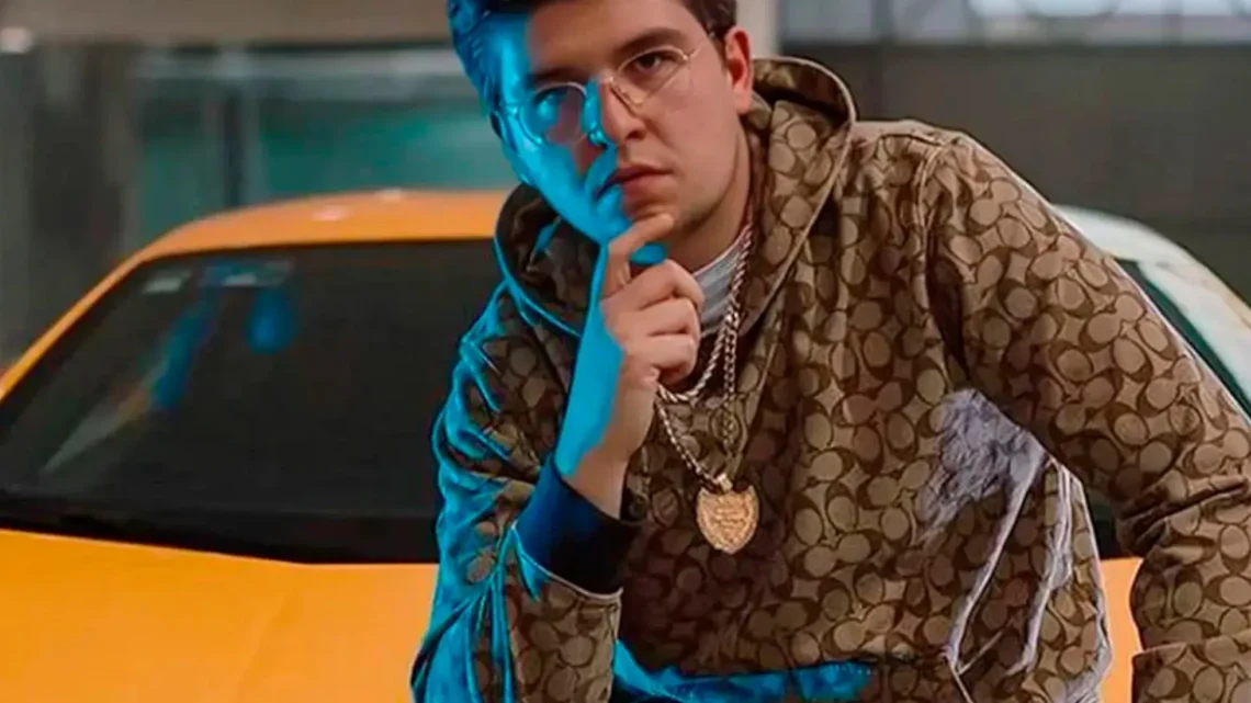 Fofo Márquez Bio: Net Worth, Age, Height, Girlfriend, TikTok Career, Parents, Luxury Lifestyle