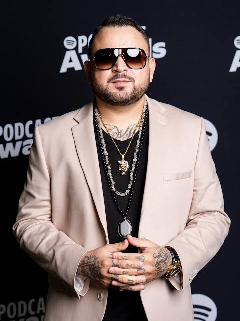 Gusgri Bio: Net Worth, YouTube Career, Age, Height, Parents, Girlfriend, Instagram