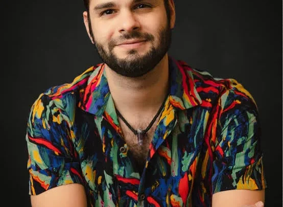 Farid Dieck Biography: Net Worth, Age, Height, Girlfriend, Parents, Career, Books, Social Impact