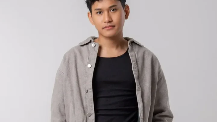 Afiq Adnan Biography: Age, Songs, Net Worth, Parents, Height, Career, Girlfriend, Instagram