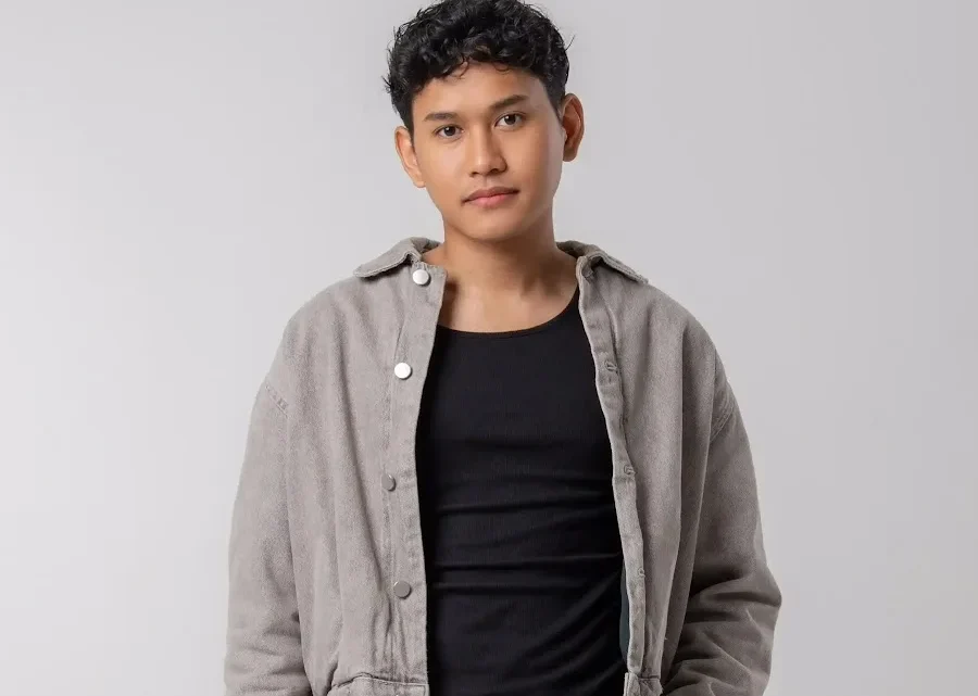 Afiq Adnan Biography: Age, Songs, Net Worth, Parents, Height, Career, Girlfriend, Instagram