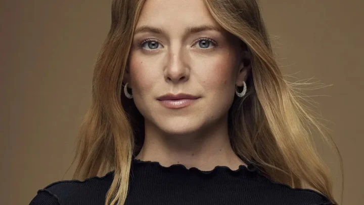 Clara Henry Biography: Age, Net Worth, Height, Siblings, Parents, Blog, Career, Husband