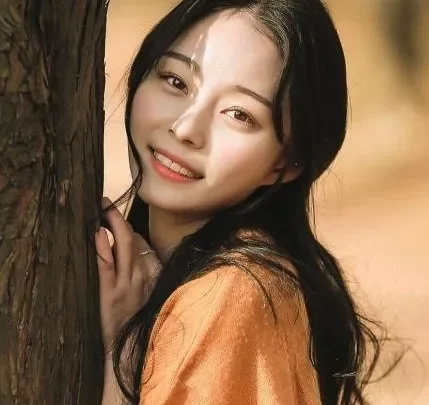 Kim Soo In Biography: Parents, Movies, Religion, Net Worth, Ethnicity, Age, Boyfriend