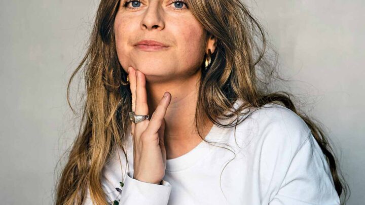 Siri Barje Biography: Age, Husband, Kids, Net Worth, Cookbook, TV Shows, Podcast, Instagram, Height