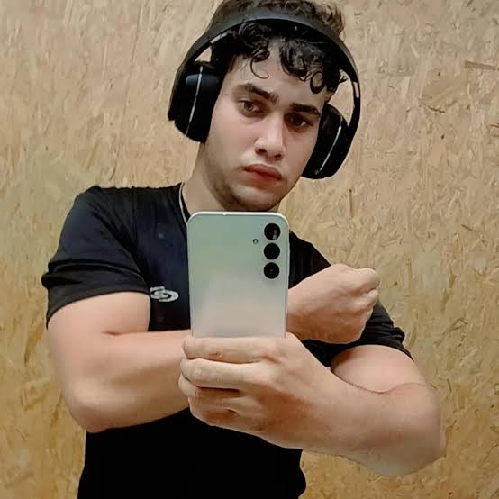 Thiago Guimarães Biography: Age, Net Worth, Height, Instagram, Nationality, Parents, Girlfriend