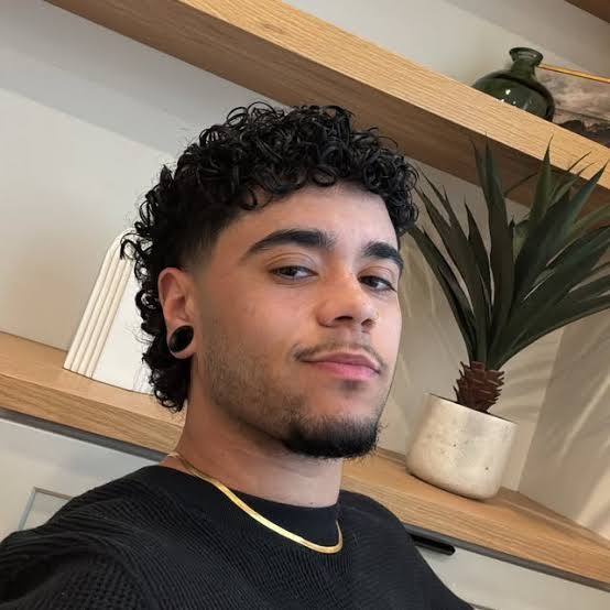 A1saud Biography: Age, Fiancée, Trans Journey, YouTube, Parents, Net Worth, Height, Instagram