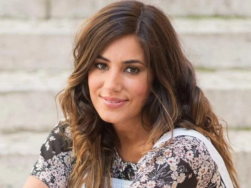 Mia Rose Biography: Age, Partner, Son, YouTube, Songs, Parents, Net Worth, Height, Instagram