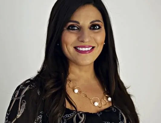 Anna Pernice Biography: Age, Blog, Books, Awards, Net Worth, Height, Husband, Career