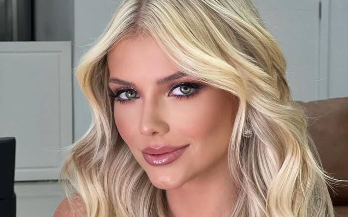 Carol Bresolin Biography: Boyfriend, Age, Height, Net Worth, Parents, Movies & TV Shows, Instagram