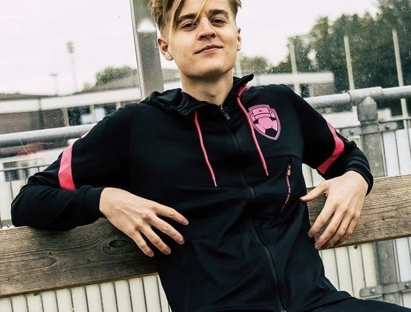 Matthyas Het Lam Biography: Age, Bankzitters, FIFA, Girlfriend, Net Worth, Height, Awards, Education