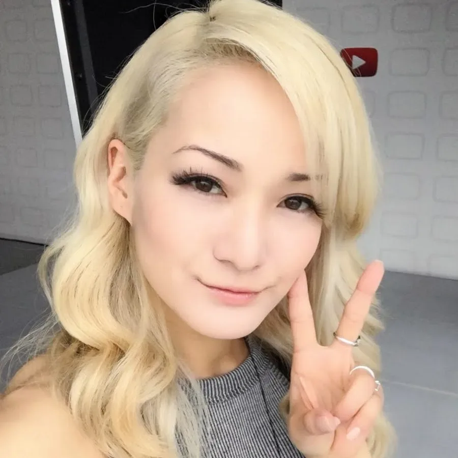 Reina Scully