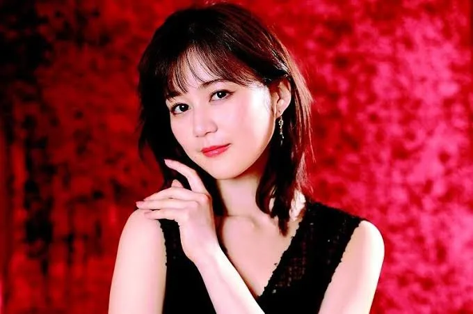 Erika Ikuta Biography: Songs, Movies, Career, Net Worth, Parents, Height, Songs, Husband, Age