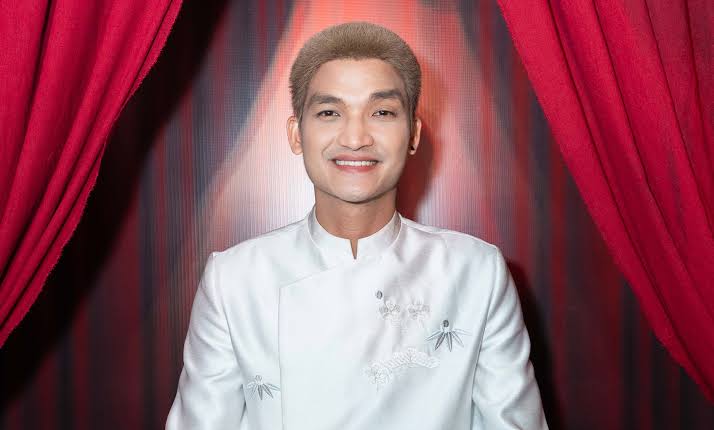 Mạc Văn Khoa Biography: Age, Wife, Daughter, Net Worth, Height, Career, Movies, Restaurant, Awards