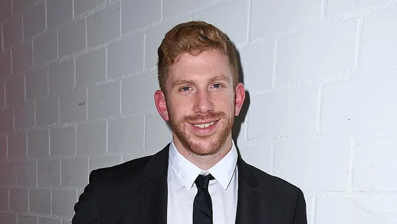 Lars Tönsfeuerborn  Biography: Instagram, Net Worth, Parents, Height, Girlfriend, Age, Tv Shows