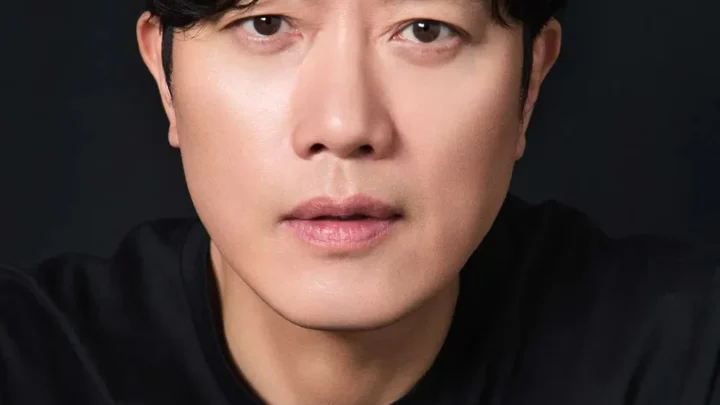 Park Hee-soon Biography: Parents, Net Worth, Girlfriend, Age, Movies, Instagram, Awards, Ethnicity