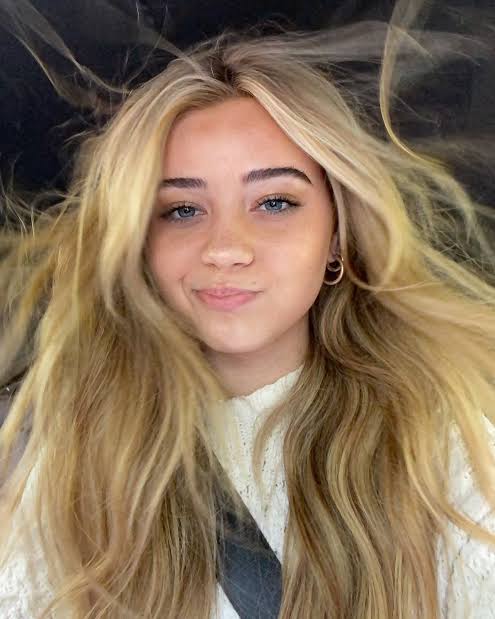 Tess Holloway Biography: Age, Boyfriend, Height, Net Worth, Parents, TikTok, Wiki, Instagram