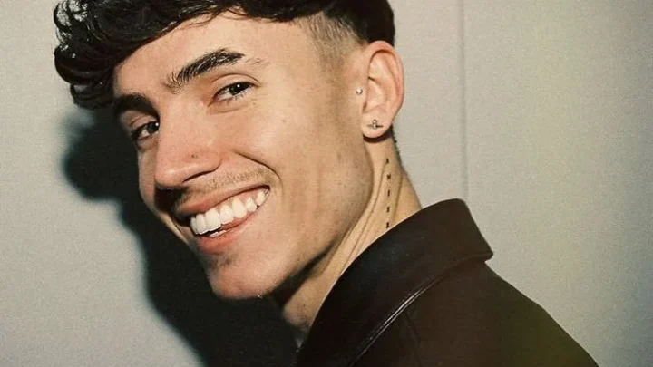 Cam Holmes Biography: Age, Fiancée, Height, Net Worth, Parents, TV Shows, Instagram, Career