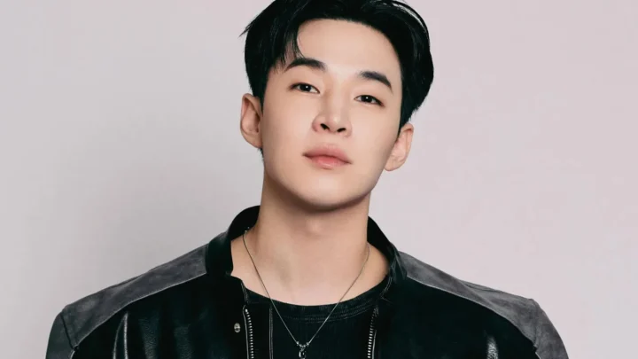 Henry Lau Biography: Age, Songs, Net Worth, Parents, Height, Girlfriend, Movies, Music Group, Instagram
