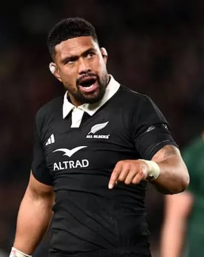 Ardie Savea Biography: Medals, Net Worth, Children, Ethnicity, Parents, Instagram, Height, Age, Wife