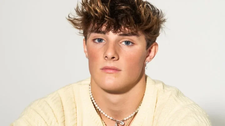 Max Allais Biography: Awards, Age, Height, Songs, Ethnicity, Parents, Instagram, Religion, Net Worth