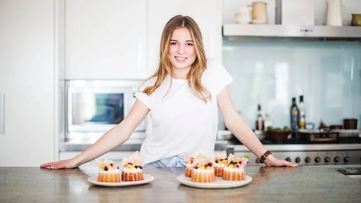 Amelia Ferrier Biography: Ethnicity, Books, Age, Height, Net Worth, Recipes, Parents