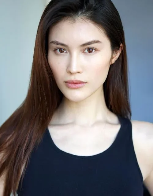 Sui He Biography: Age, Husband, TV Shows, Kids, Height, Net Worth, Parents, Movies, Ethnicity
