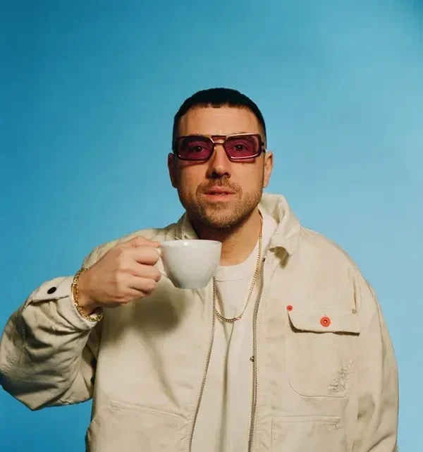 Coez Biography: Girlfriend, Age, Songs, Height, Net Worth, Ethnicity, Parents, Instagram