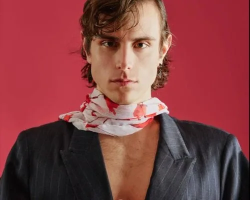 Davide De Luca Biography: Record Label, Ethnicity, Age, Songs, Parents, Height, Girlfriend, Net Worth