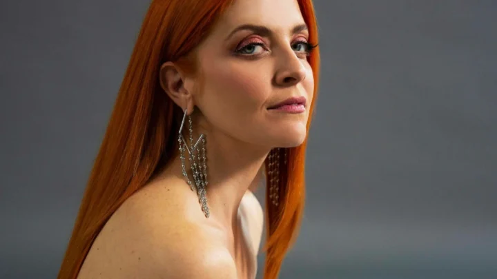 Noemi Biography: Ethnicity, Parents, Songs, Net Worth, Awards, Instagram, Parents, Height, Ethnicity