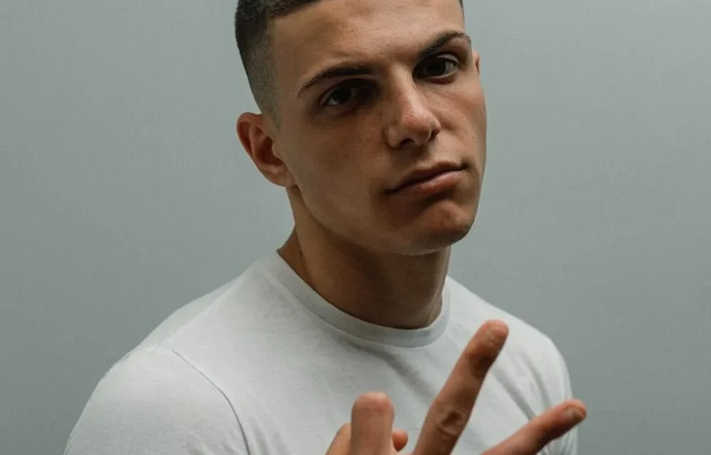 Rhove Biography: Age, Height, Ethnicity, Parents, Songs, Net Worth, Album, Age, Instagram