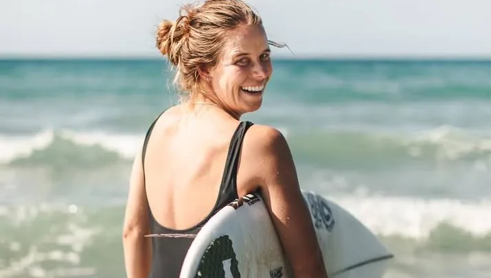 Paige Hareb Biography: Ethnicity, Parents, Awards, Net Worth, Age, Height, Instagram, Partner