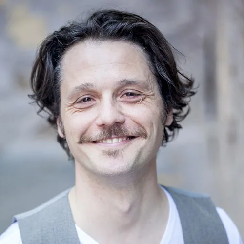 Angelo Pisani Biography: Ethnicity, Movies, Net Worth, Age, Height, Partner, Instagram