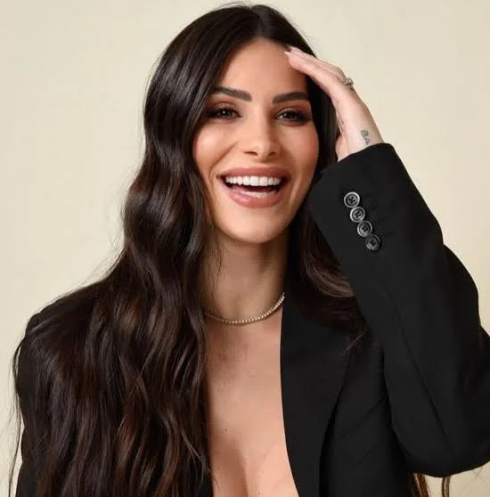 Beatrice Valli’s Sister, Ludovica Valli Biography: Instagram, Net Worth, Age, Height, Ethnicity, Parents, Wife