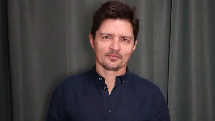 Tomasz Smokowski Biography: Wife, Ethnicity, Net Worth, Awards, Age, Height, Parents