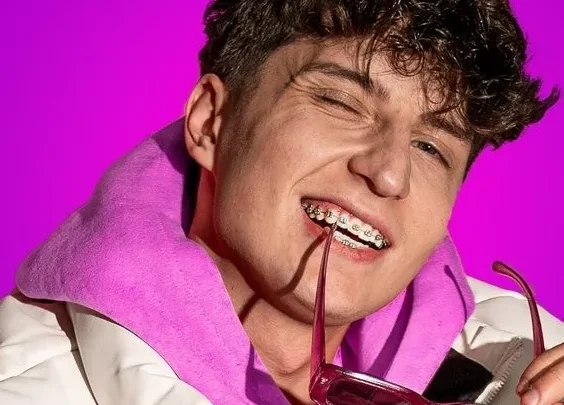 Czvjnik Biography: Age, Height, Ethnicity, Parents, Instagram, Net Worth, Girlfriend