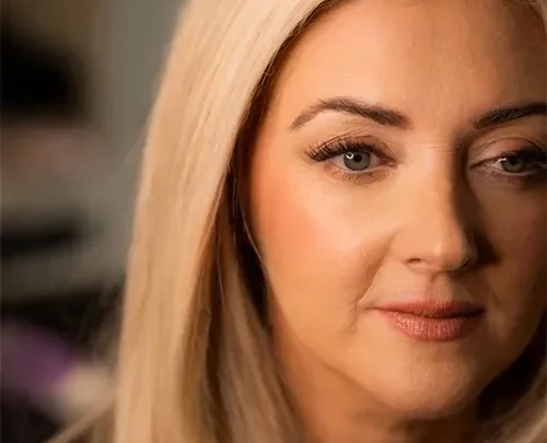 Jenny Dixon Biography: Husband, Age, Kids, Height, Net Worth, Career, Movies, TV Shows