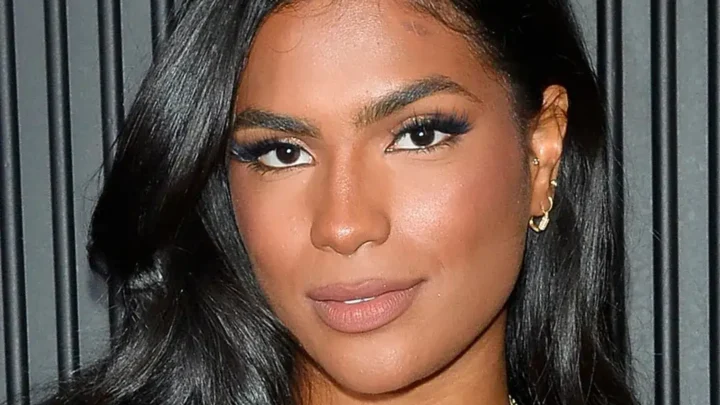 Monet MCMichael Biography: TikTok, Net Worth, Age, Height, Parents, Boyfriend, Instagram