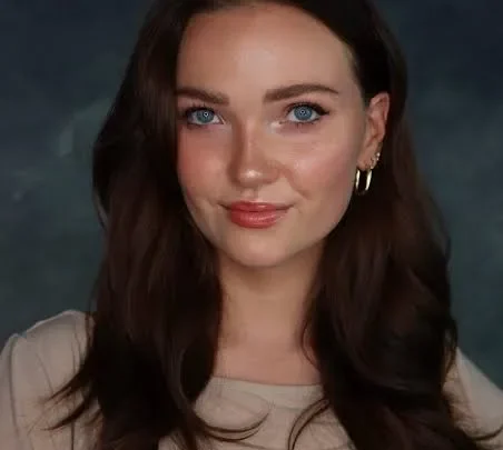 Alyssa McKay Biography: Parents, Age, Net Worth, Height, Career, Boyfriend, TikTok, Movies