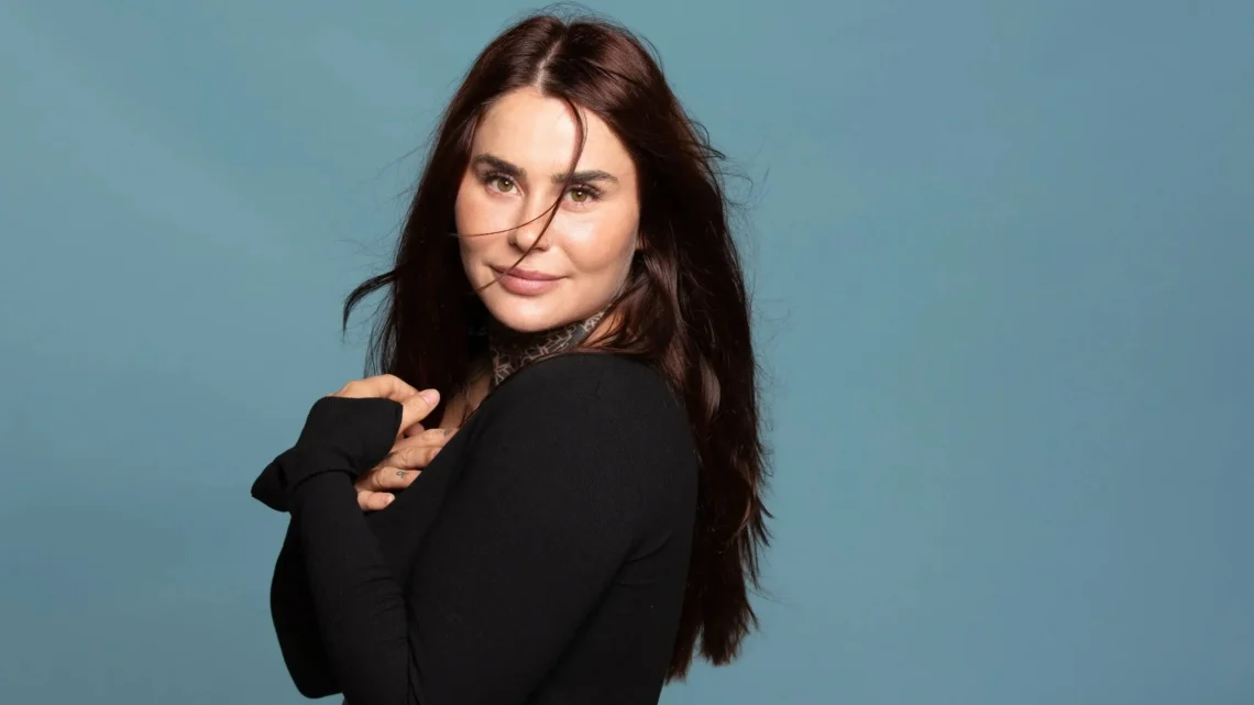 Paul Holmes’ daughter, Millie Elder-Holmes Biography: Parents, Age, Net Worth, Height, Career, Boyfriend