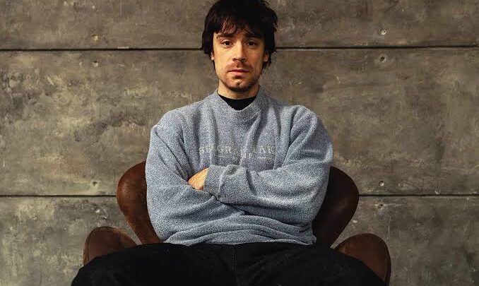 Caleb Simpson Biography: Height, Net Worth, Girlfriend, Age, Parents, Career, TikTok, YouTube