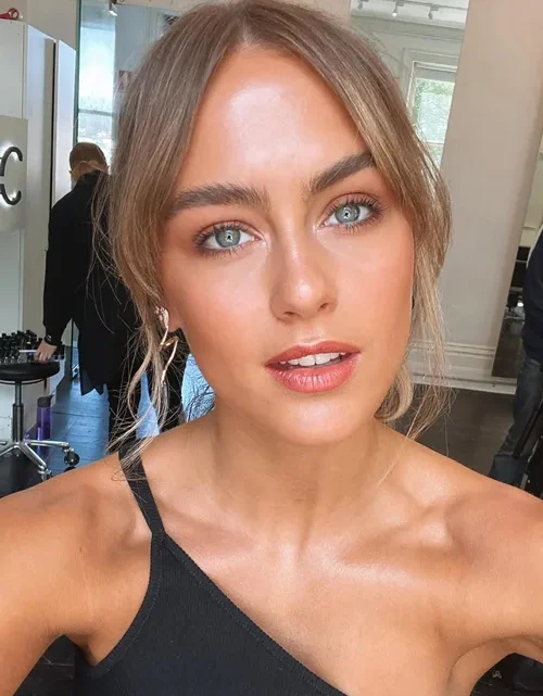 Steph Claire Smith Biography: Net Worth, Children, Relationship, Age, Height, Parents, Instagram