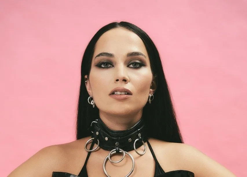 Mery Spolsky Biography: Parents, Age, Songs, Height, Ethnicity, Net Worth, Instagram, Boyfriend