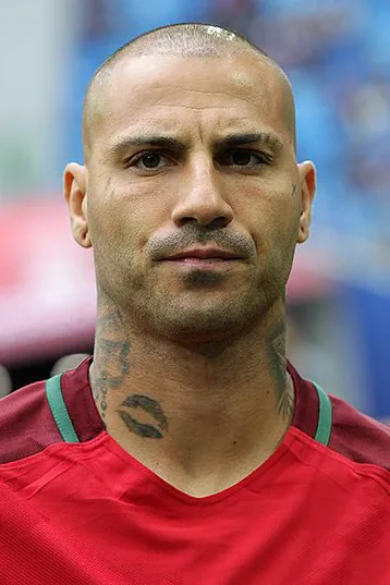 Ricardo Quaresma Biography: Ethnicity, Age, Cup Titles, Height, Goals, Wife, Net Worth, Parents